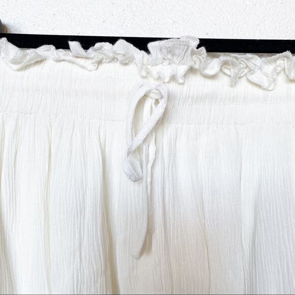 Hazel Elastic Waist Crinkle Layered Mini Skirt Size Medium - Picture 4 of 9